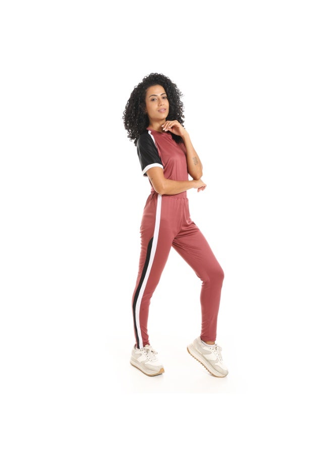 Caesar Women's two-piece sports set, half-sleeved T-shirt and pants  - Image 2