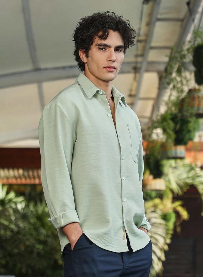 كامبوس سوترا Men's Sage Green Modular Solid Oversized Shirt