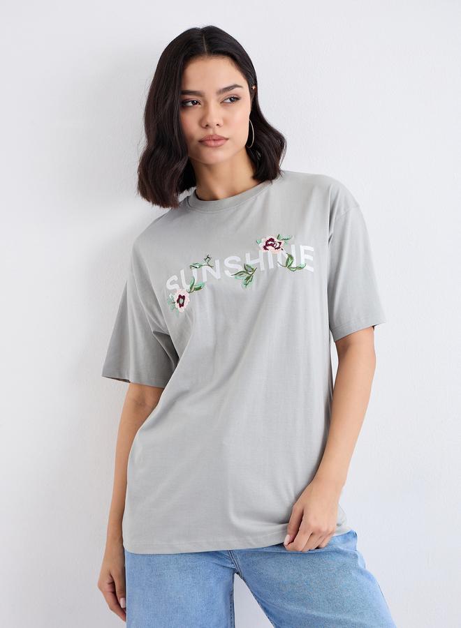 Styli Embroidered Slogan Short Sleeves Oversized T-Shirt - Image 2