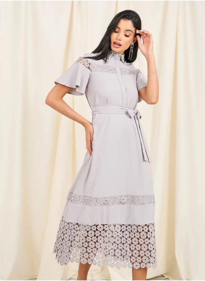 Styli Lace Detail Concealed Placket Collared Midi Dress with Self Tie Up