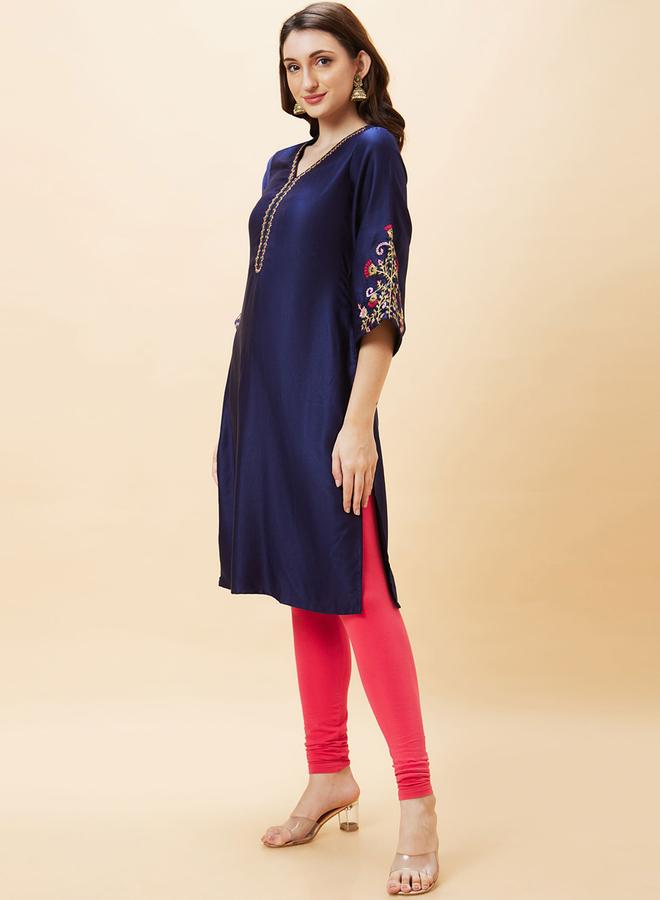 globus Embroidered V Neck Flared Sleeves Straight Kurta - Image 3