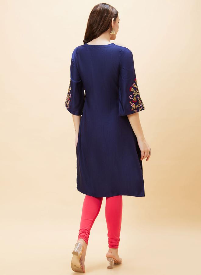 globus Embroidered V Neck Flared Sleeves Straight Kurta - Image 4