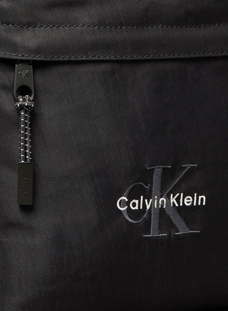 CALVIN KLEIN Logo Messenger Bag - Image 3