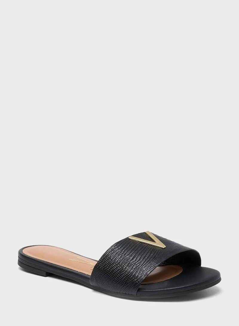VIZZANO Marisol Flat Sandals