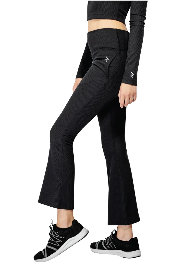 زيسي Women's Boot-Cut Pants