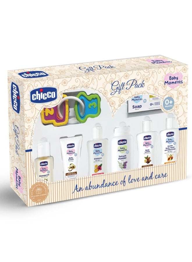 Chicco Baby Moments Delight Gift Pack Beige, Ideal Baby Gift Sets for Baby Shower, Newborn Gifting, New Parents, Birthdays, New Advanced Formula with 0% Phenoxyethanol, 0m+ (8 Items) - Image 1