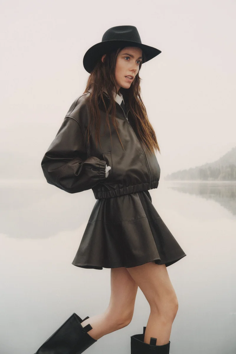 H&M Flared coated skirt