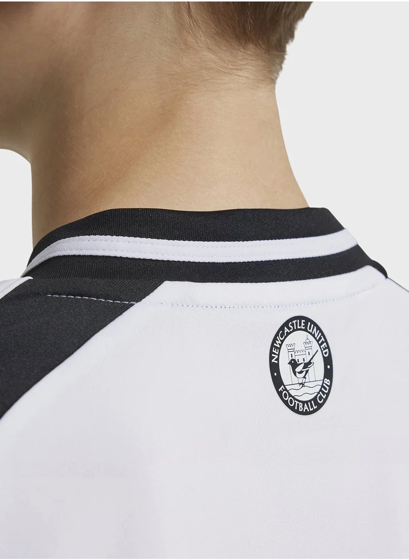 اديداس Youth Newcastle 24/25 Stadium Home Jersey