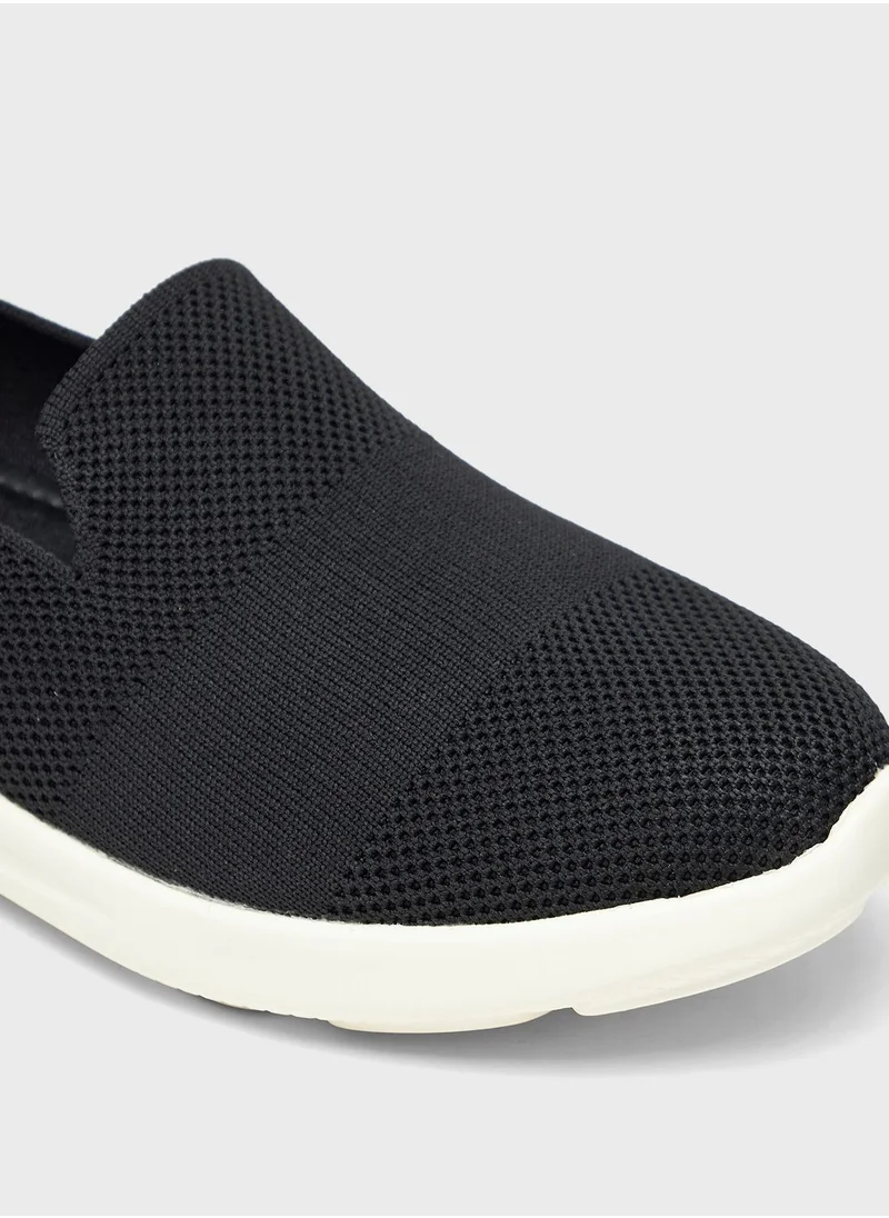 shoexpress Casual Slip Ons