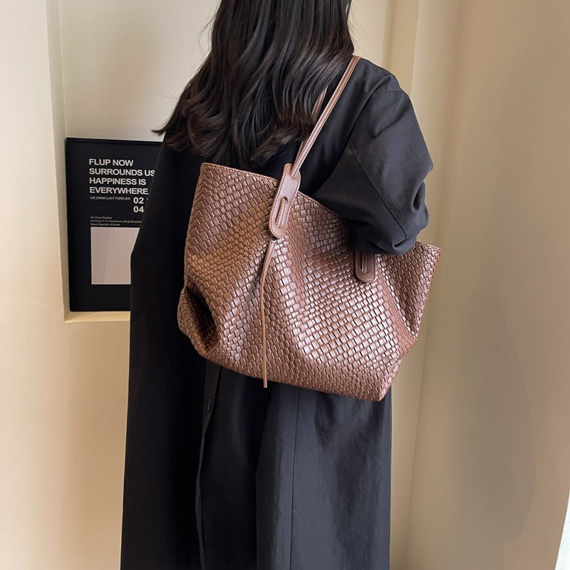 Fashion Stylish All-Match Shoulder Bag Woven Tote Bag Sense Large Capacity Commuter Style Retro Rhombic Women'S Bag - Image 5