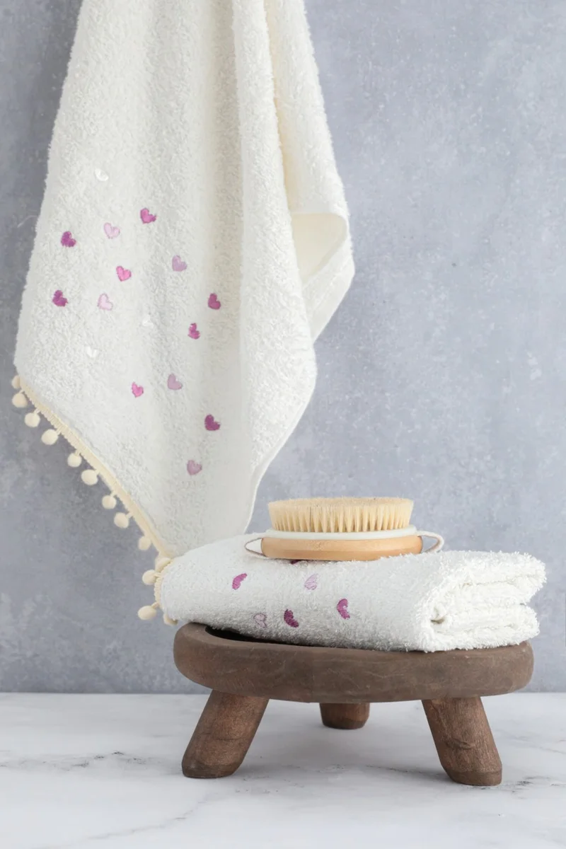 Favora Yoncagül Pompom 2-pack Hand and Face Towel - Ecru