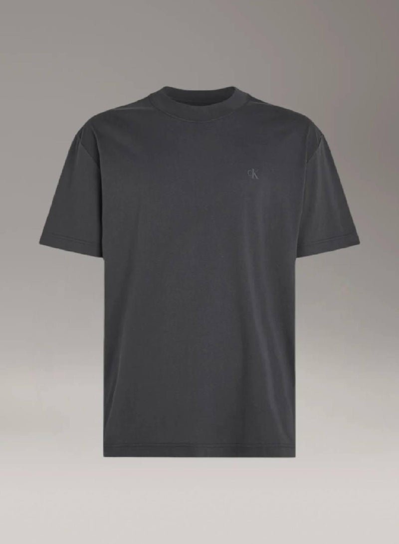 كالفن كلاين جينز تيشرت مزين بشعار كلفن كلاين على الظهر - Image 5