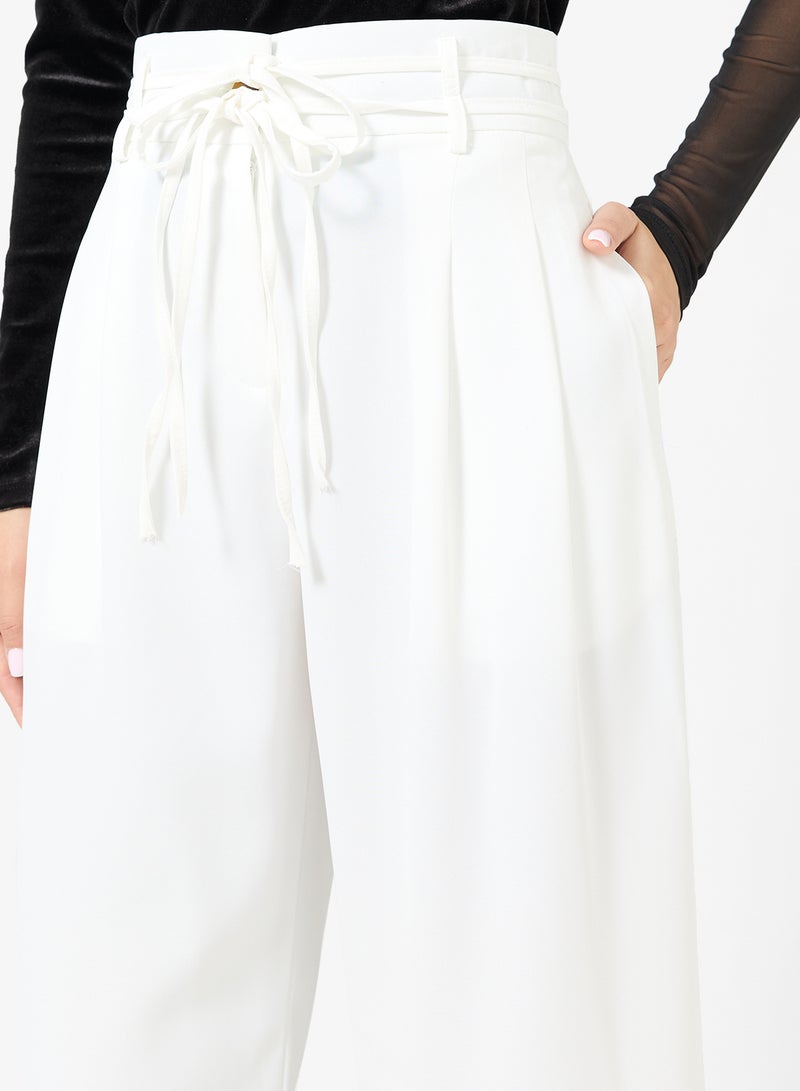 ايلا بنطلون بخصر مرتفع مع تفاصيل ربطة خصر - Image 4