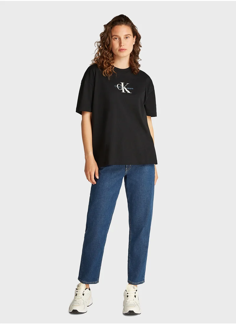Calvin Klein Jeans Textured Monologo Boyfriend Tee