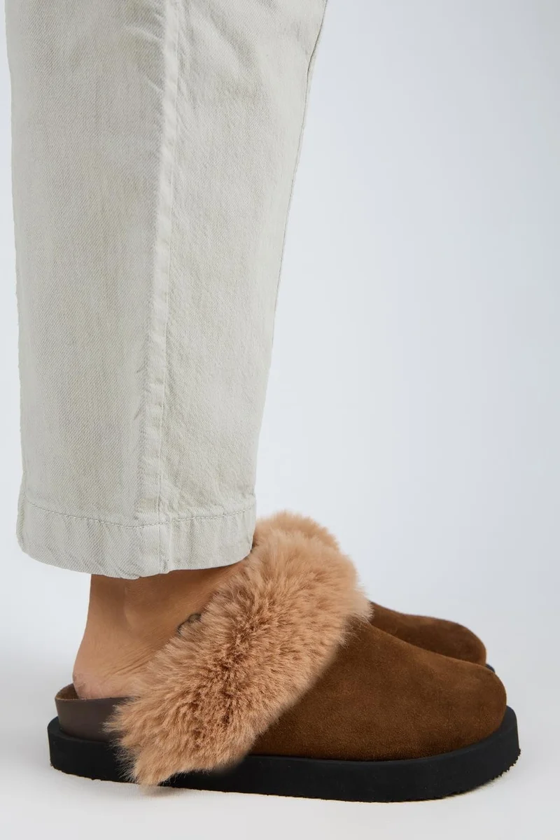 Manijero Manijero Ruzqahi Fur-Lined Women's Genuine Leather Flat Platform Clogs in Tan