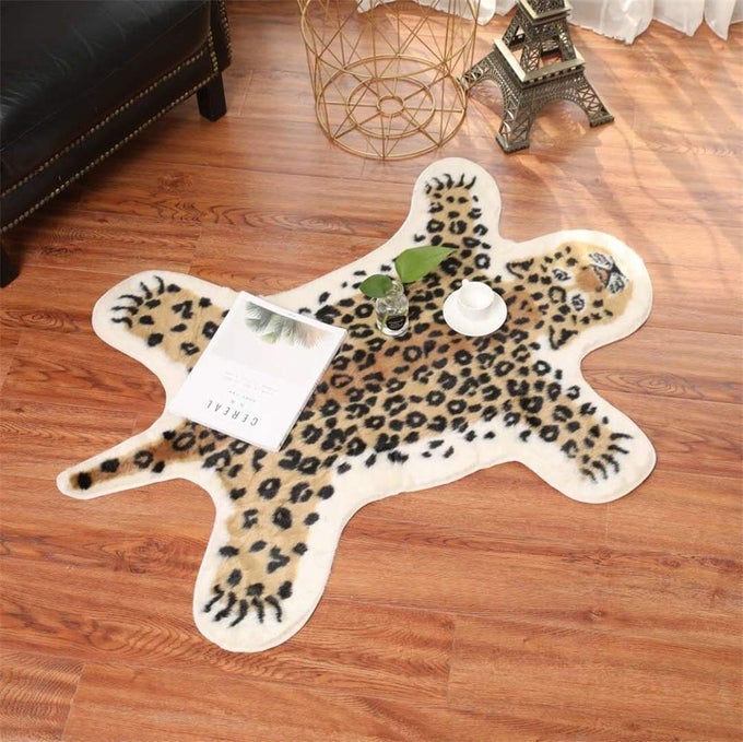 LEOPARD PRINT AREA RUG FAUX COWHIDE SKIN ANIMAL PRINTED ARTIFICIAL CARPET MAT FAUX CARPET A 315X413IN FOR DECORATING LIVING ROOM