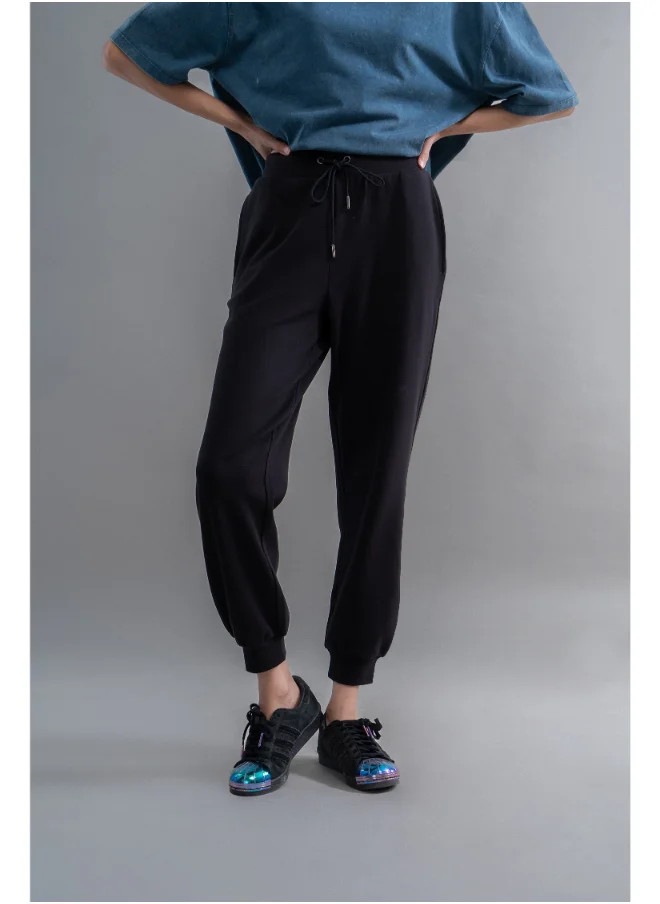 نسيسير SnugKnit Black Joggers