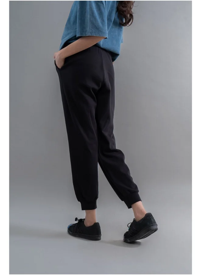 نسيسيرا SnugKnit Black Joggers