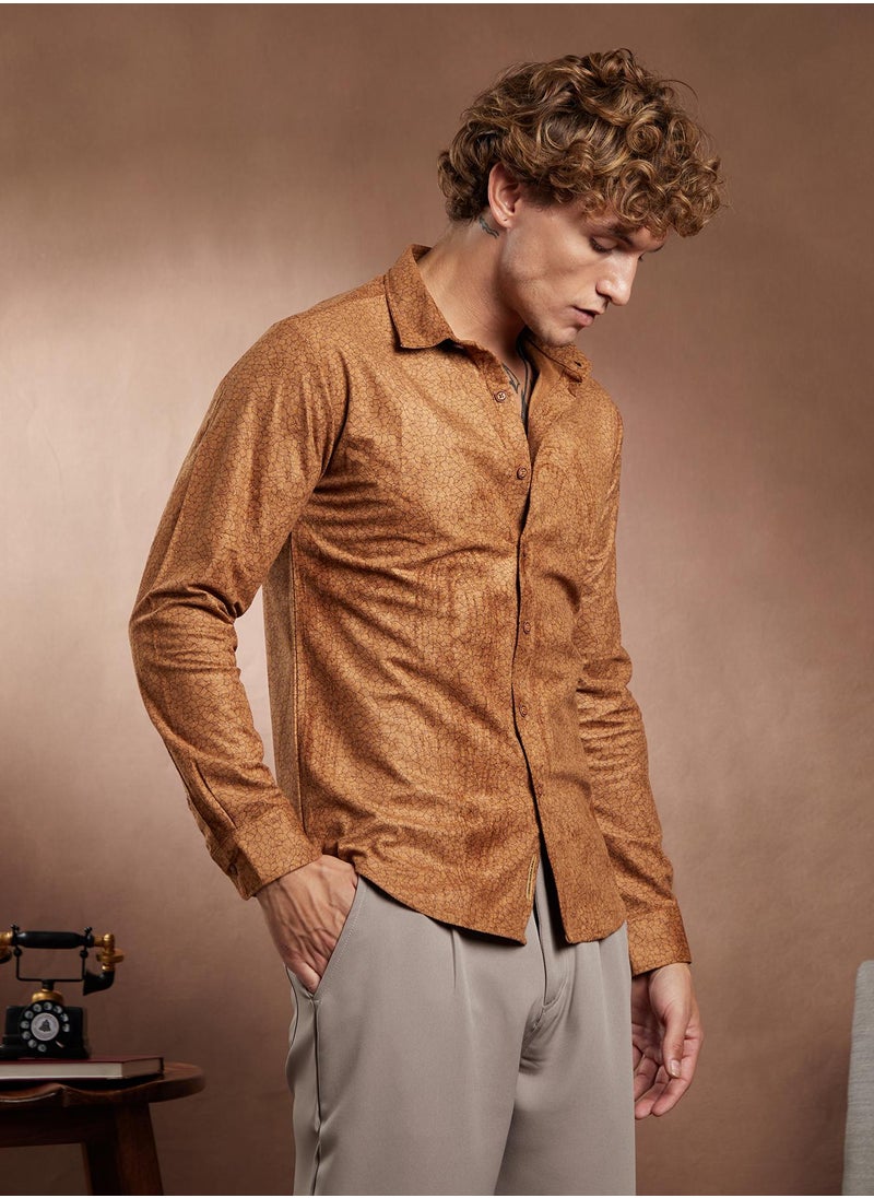 Campus Sutra Campus Sutra Men's Copper Brown Crevice-Tactile Shirt For Casual Wear | Spread Collar | Long Cuffed Sleeves | Button Closure | Shirt Crafted With Comfort Fit For Everyday Wear  - Image 3