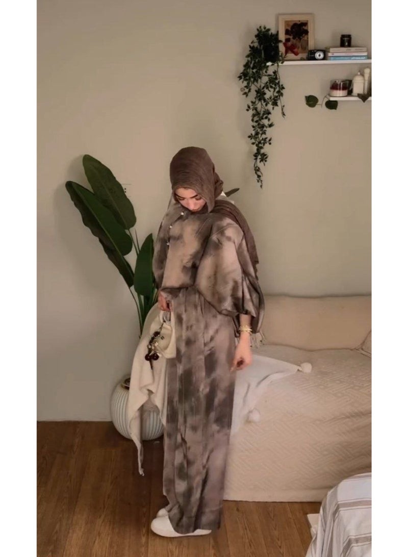 Two-piece women's suit in imported Armani satin. Oversized button-down shirt and wide-leg pants. Luxuriously soft fabric. One size fits up to 75 kg. A stylish casual set for outings and special occasions. - Image 4