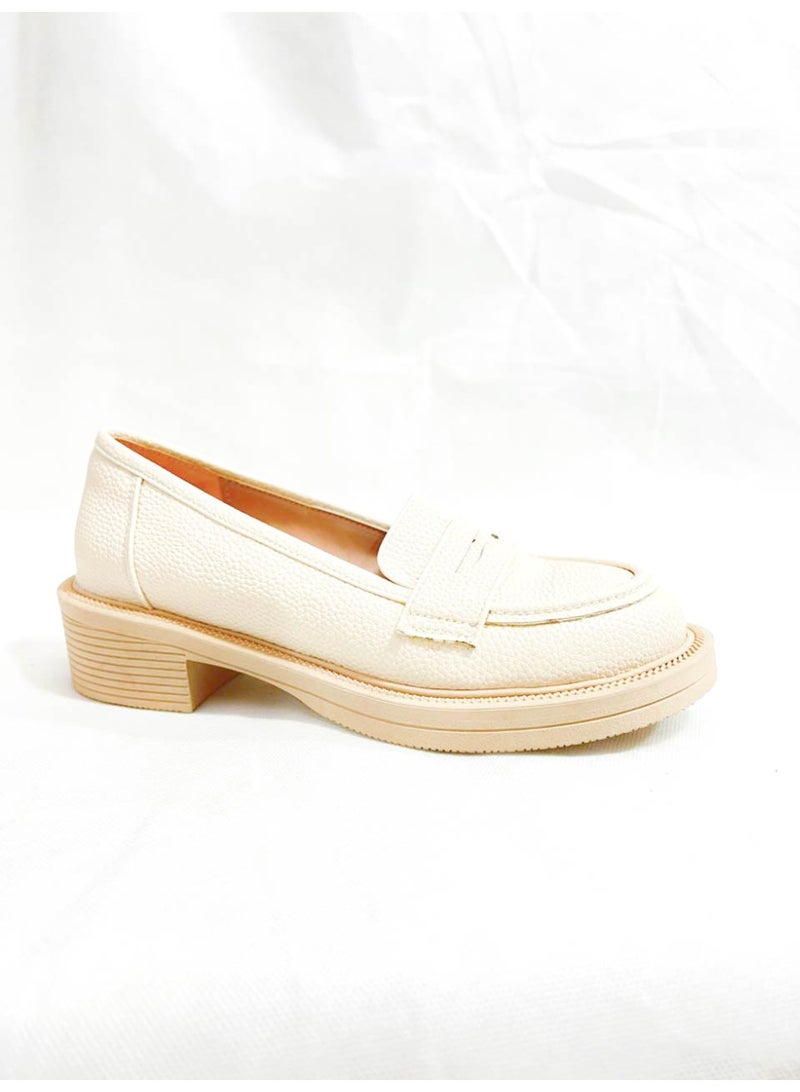 كعب أنيق للنساء