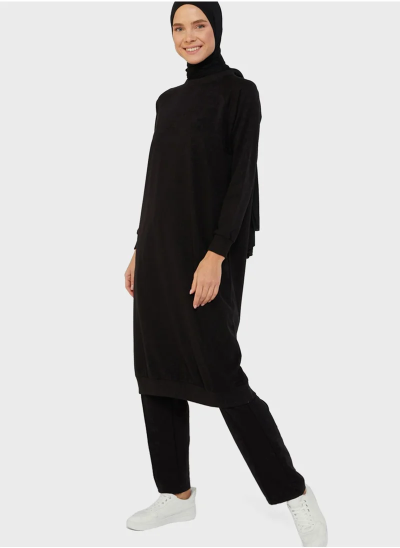 Refka by modanisa Turtle Neck Knitted Sweatshirt