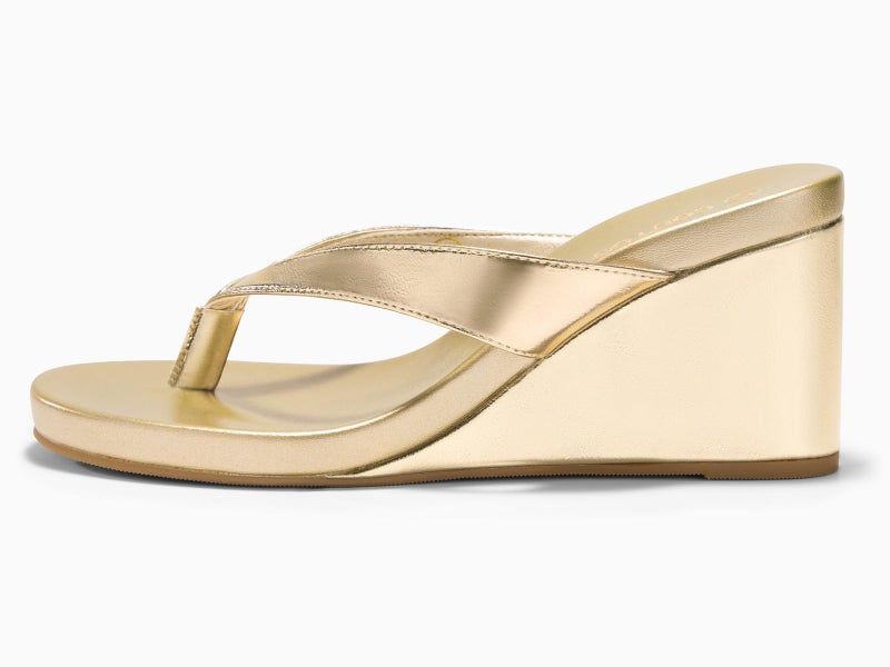 Coutgo Womens Wedge Heels Sandals Platform Flip Flops Slides Slip On Summer Beach Shoes, Gold, Size 7 - Image 4