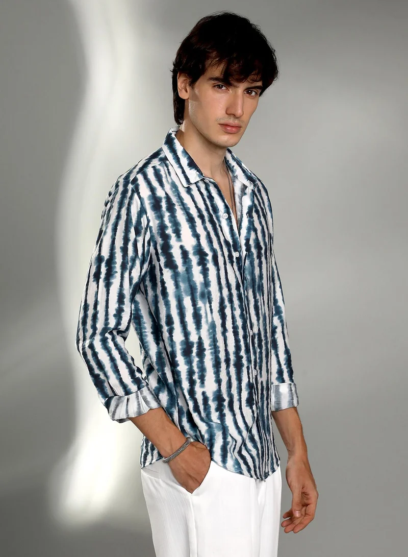 كامبوس سوترا Men's Indigo Blue & Daisy White Ink-Striped Shirt For Casual Wear | Spread Collar | Long Sleeve | Button Closure | Shirt Crafted With Comfort Fit For Everyday Wear