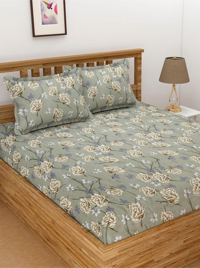 BEDSHEET FOR QUEEN SIZE BED WITH PILLOW COVER AND MADE OF MICROFIBER WITH FLORAL PRINT