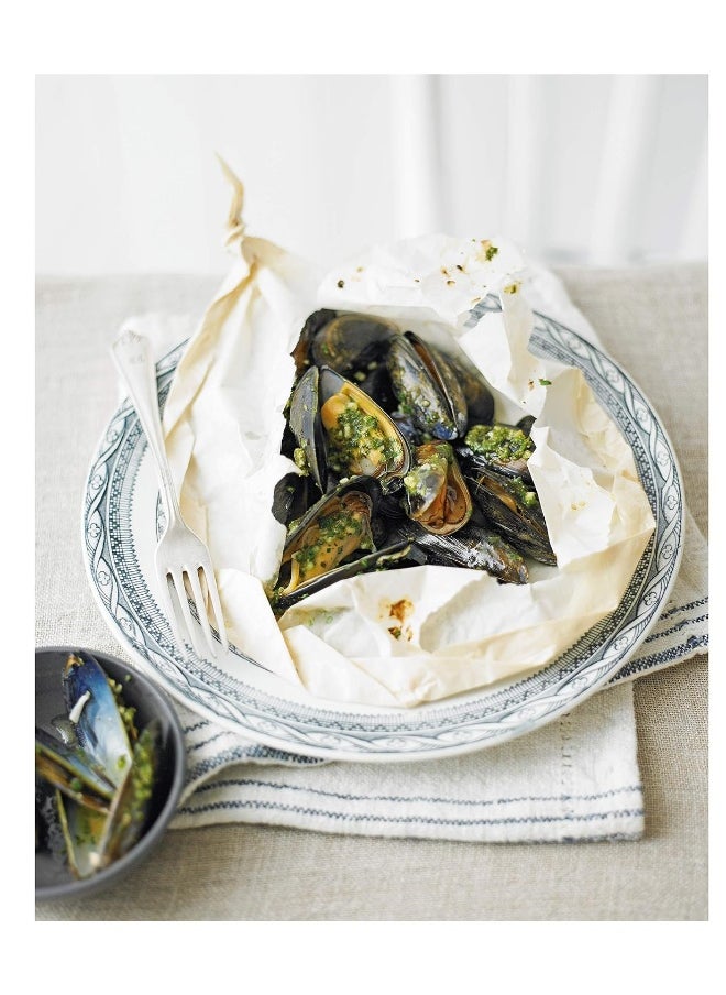 null - Fox Chapel Publishing Billingsgate Market Fish & Shellfish Cookbook - Image 1