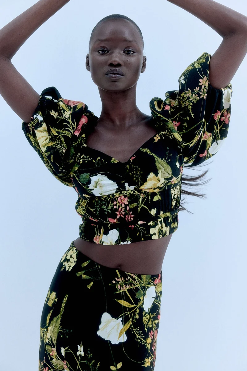 H&M Cropped Blouse