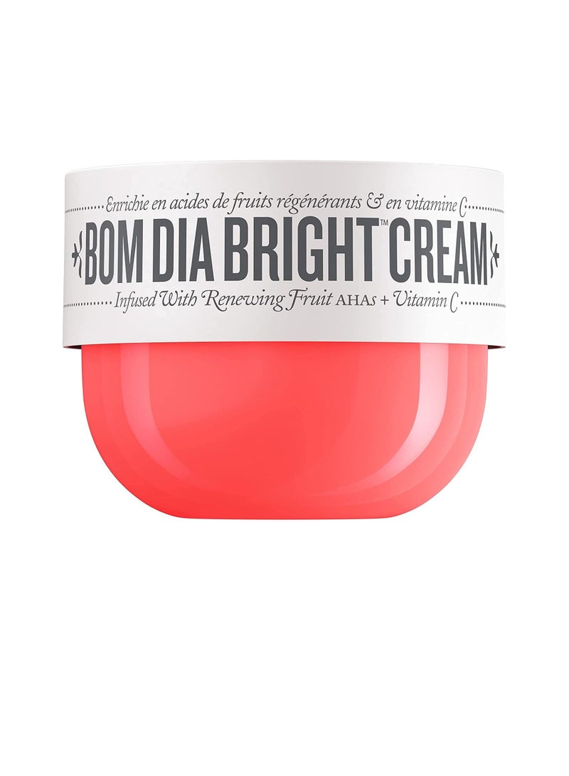 Sol de Janeiro Splash inspires endless smiles creates connections with others and smells fresh all day long