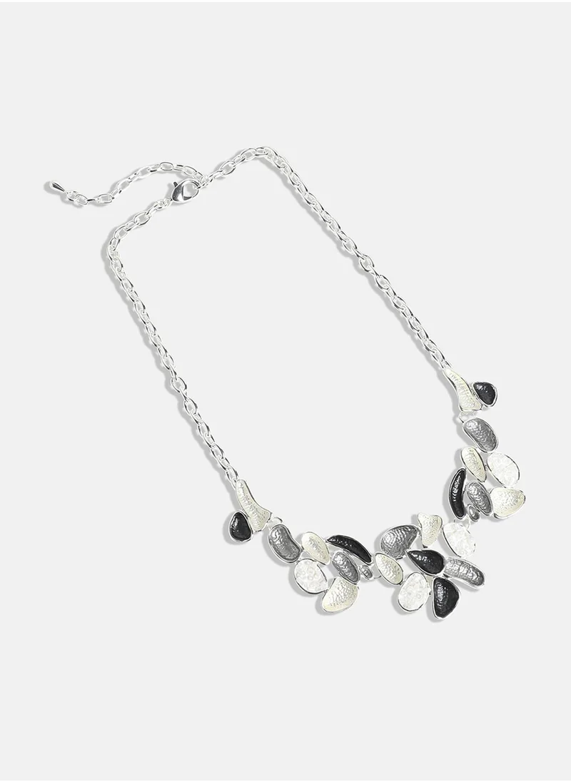SOHI Black & Dented Abstract Jewellery Set