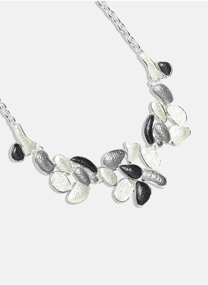 SOHI Black & Dented Abstract Jewellery Set