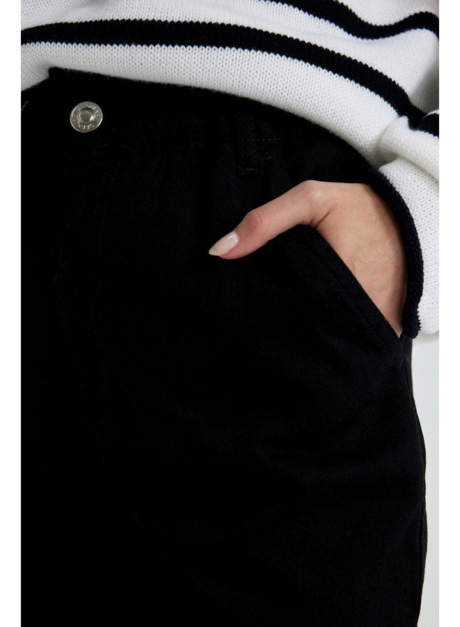 Woman Baggy Woven Trousers