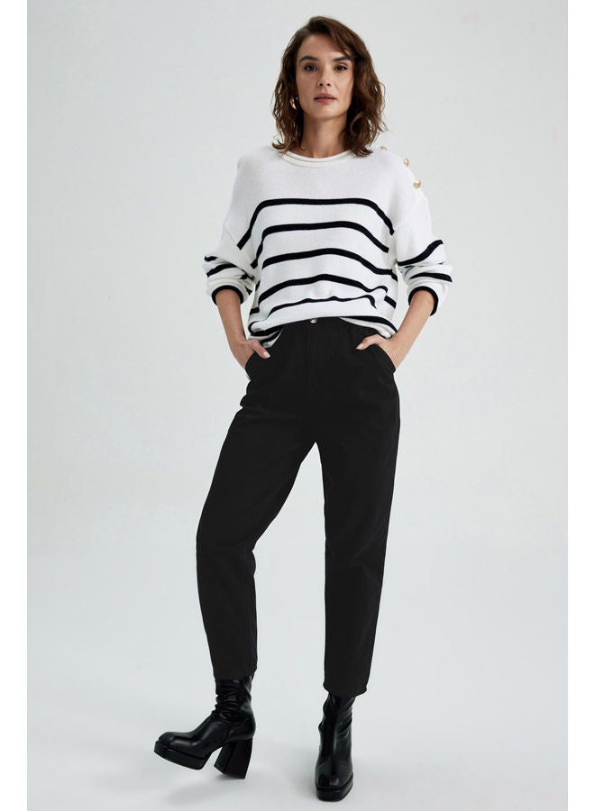 Woman Baggy Woven Trousers