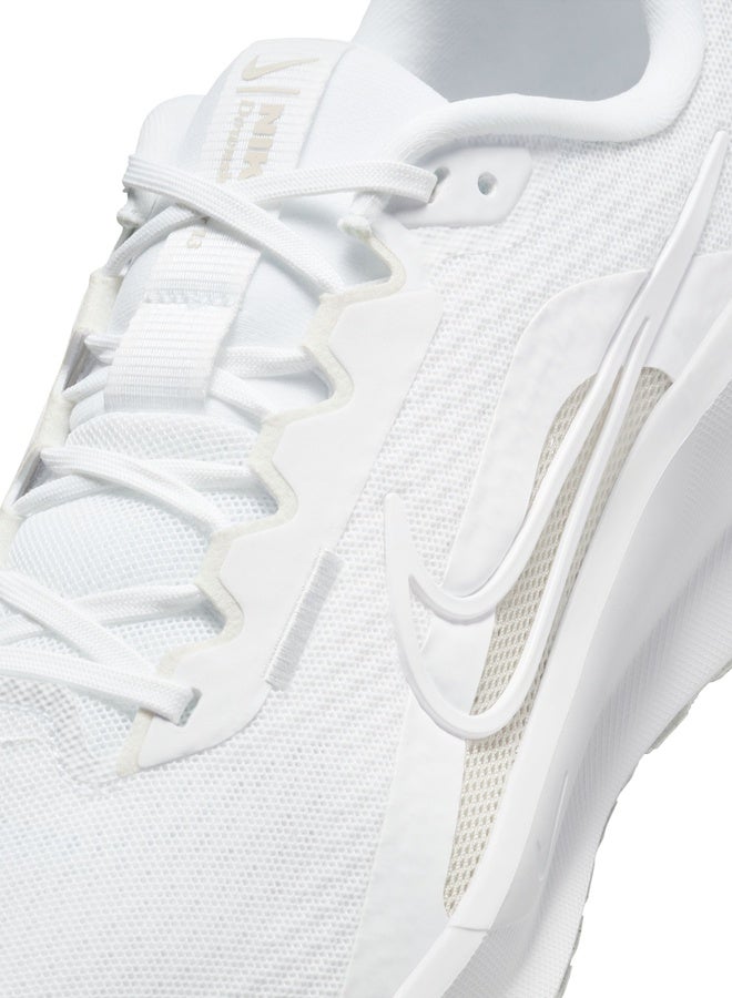 Nike Downshifter 13 - Image 5