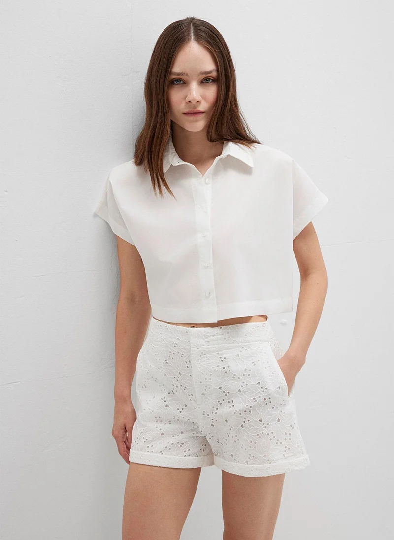 مافي Collar Detailed White Crop Shirt