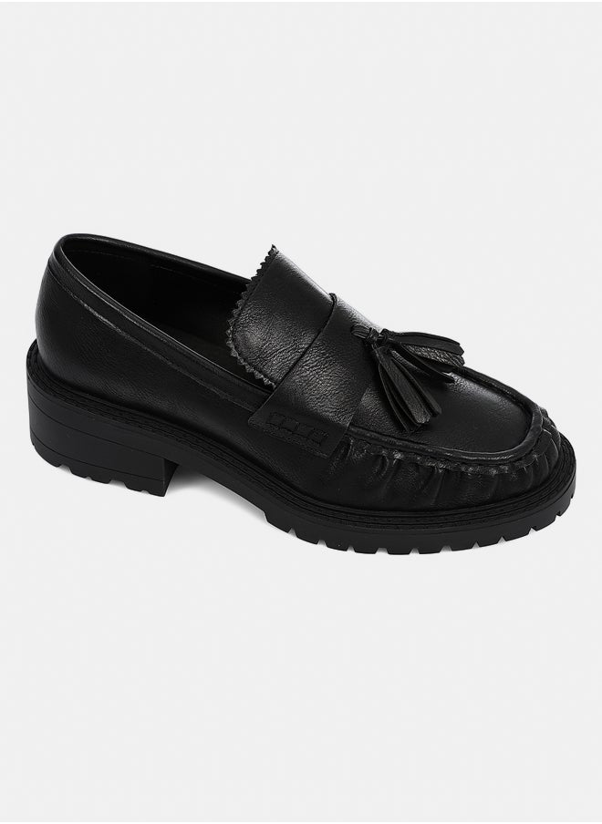 DejaVu Black Mid Heel Plain Loafers  - Image 1