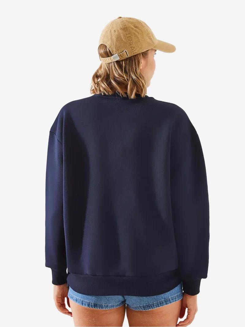 Bianco Lucci LUCCI Heart Patterned Crew Neck Sweatshirt