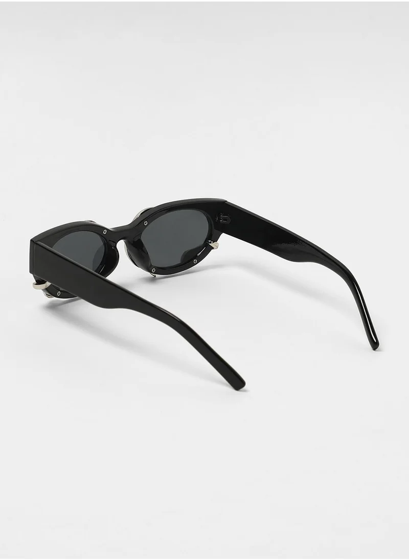 Haute Sauce The Serpent Oval Sunglasses - Onyx Black