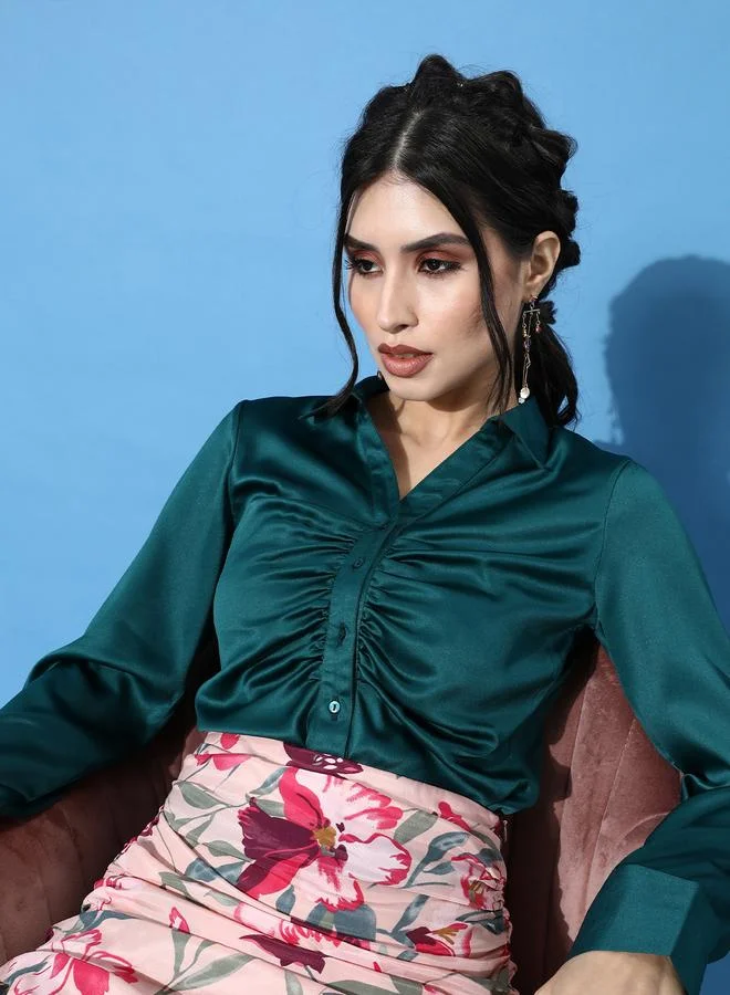 STREET 9 قميص بأزرار وتفاصيل ساتان مجمعة من ستريت