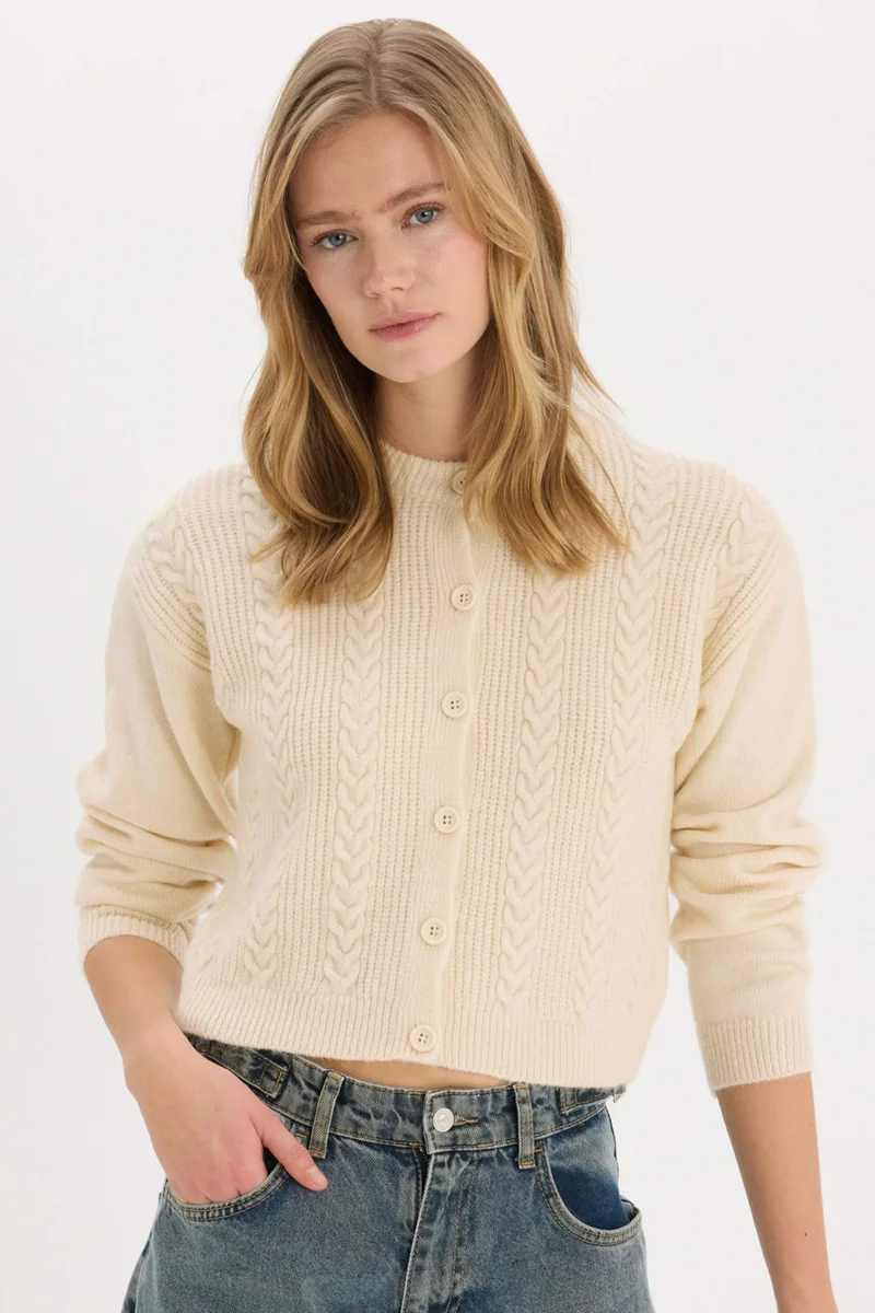 ديفاكتو Regular Fit Crew Neck Knitwear Cardigan