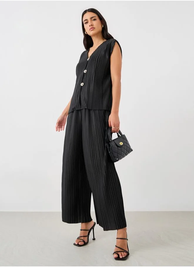 ستايلي Styli Pleated V-Neck Buttoned Waistcoat