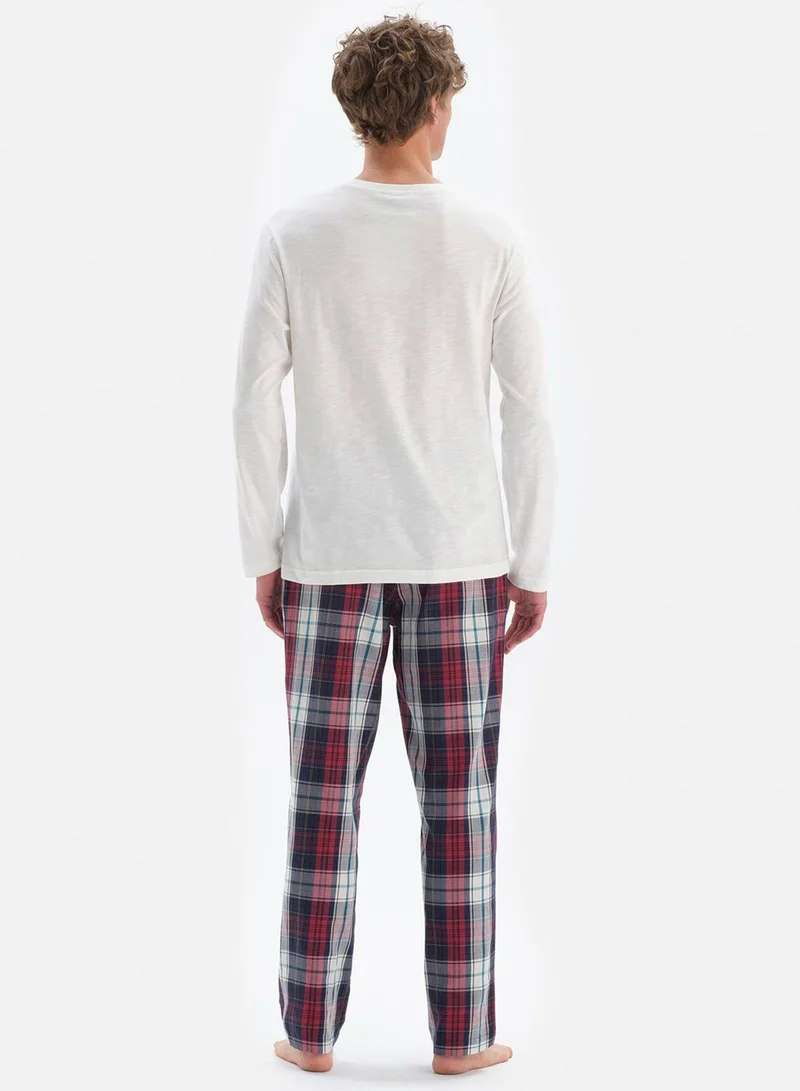 dagi Bear Print Checked Pyjama Set