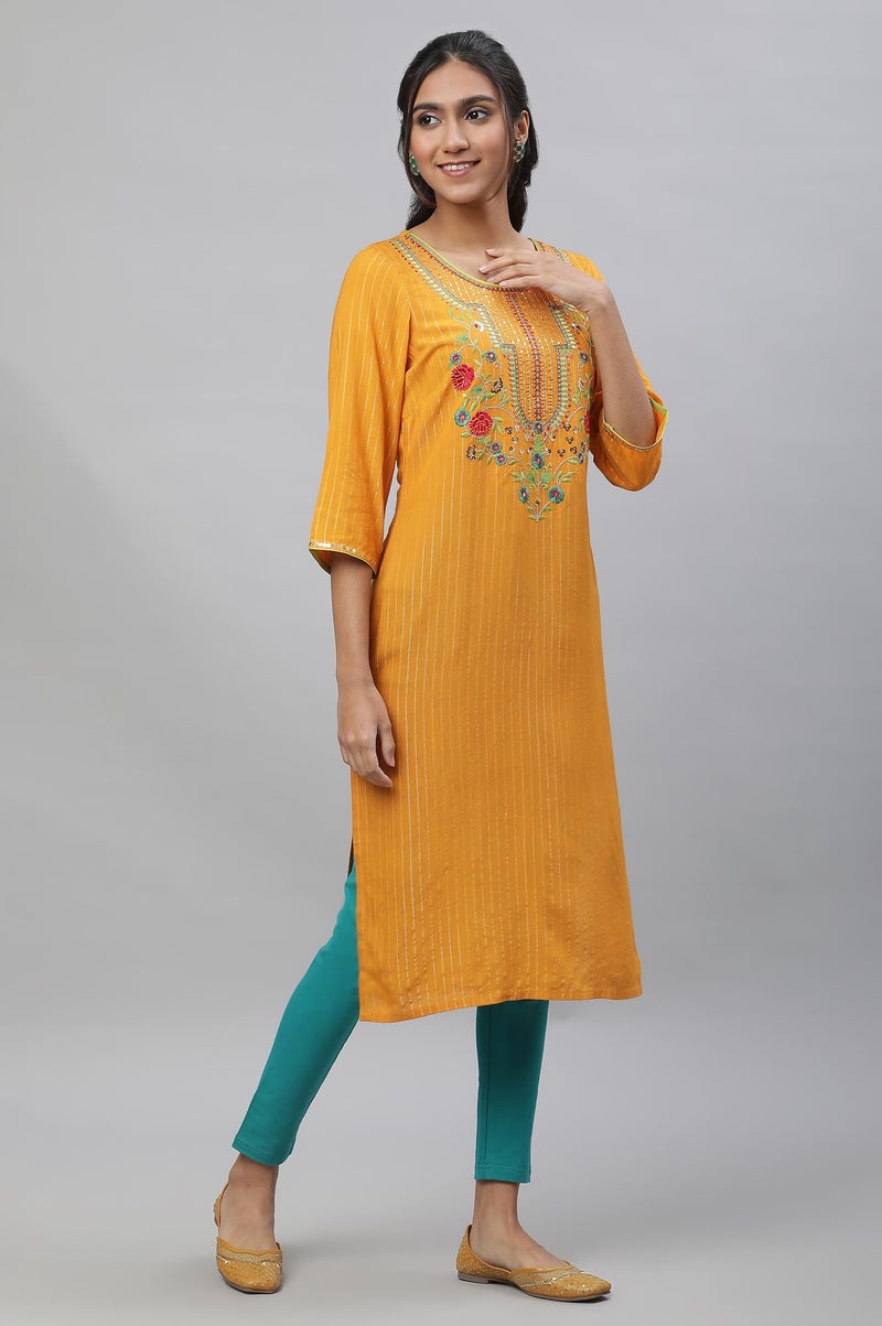 Aurelia Women's Yellow Embroodered Festive Kurta - Image 4