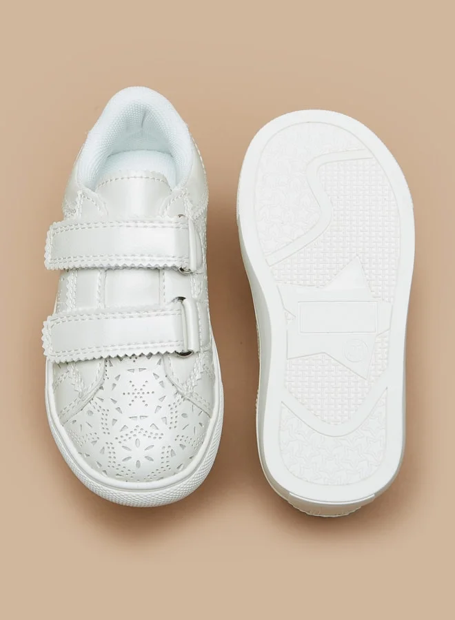 جونيورز Girls Textured Sneakers with Cutout Detail and Hook and Loop Closure