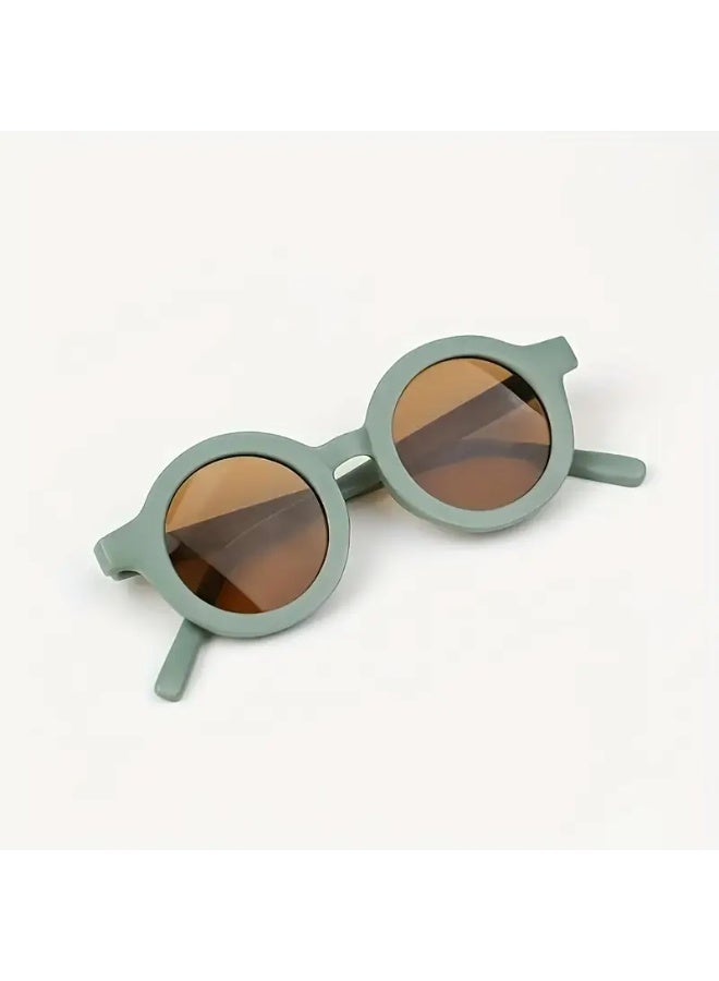 سينت هاوس مجموعة من 3 قطع من النظارات اللطيفة للأولاد والبنات، نظارات أنيقة، عدسات مزخرفة، مرايا مزخرفة للأولاد، نظارات للبنات، دعامات التصوير، عروض المنصة، نظارات الحفلات، هدايا الهالوين والكريسماس (تتضمن حافظة النظارات)، نظارات شمسية - Image 2