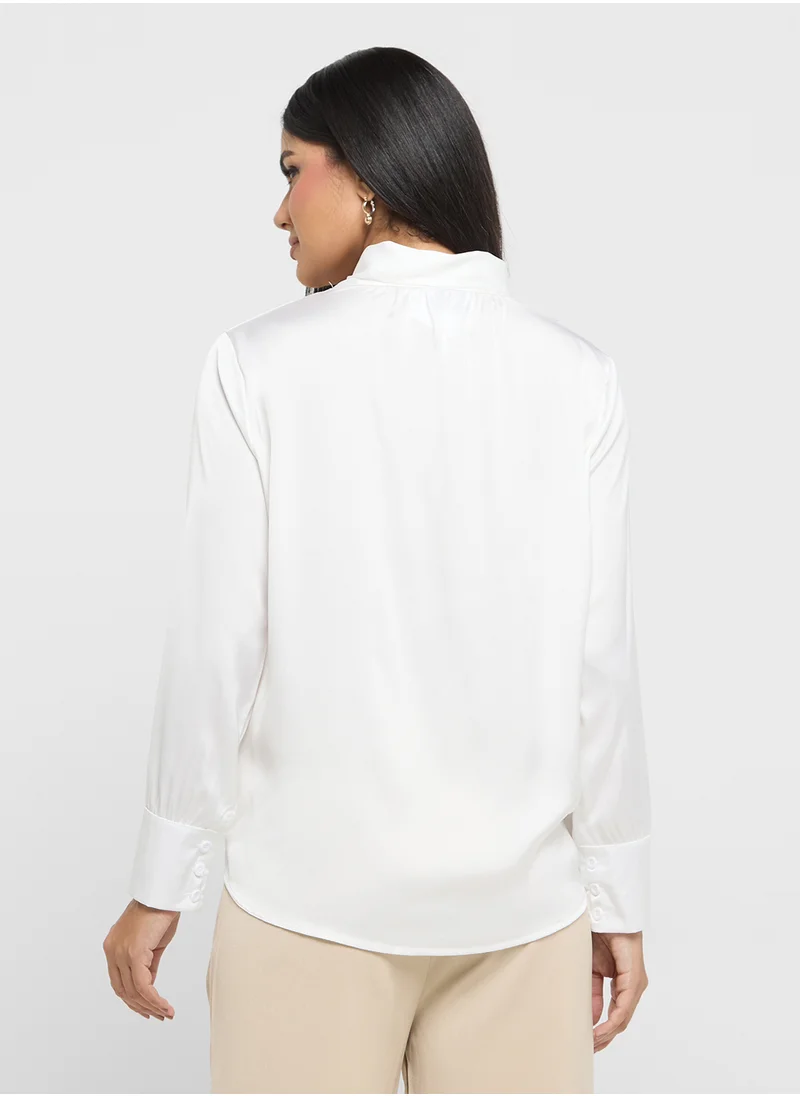 ايلا Neck Tie Detail Top