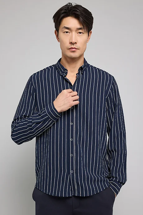 R&B Striped Shirt with Button-Down Collar and Long Sleeves